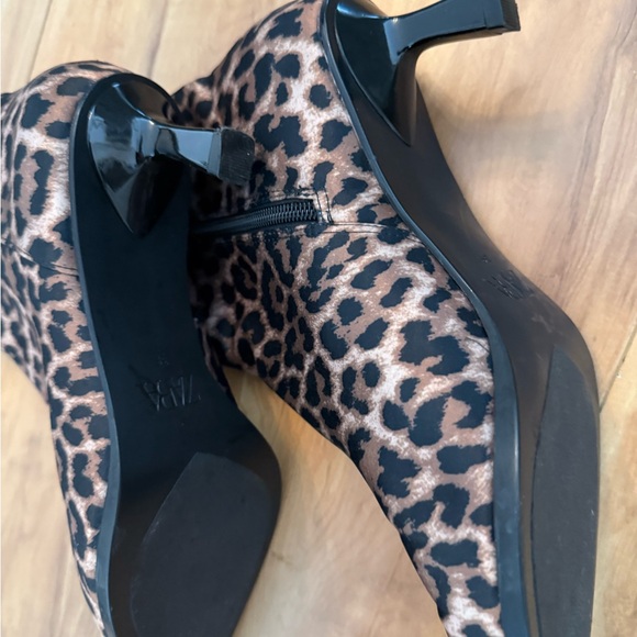 Zara Shoes - NWT Zara leopard Print Women's kitten Heels